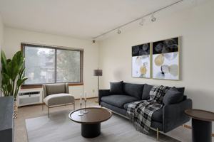 featured image of 3305 Hennepin Ave