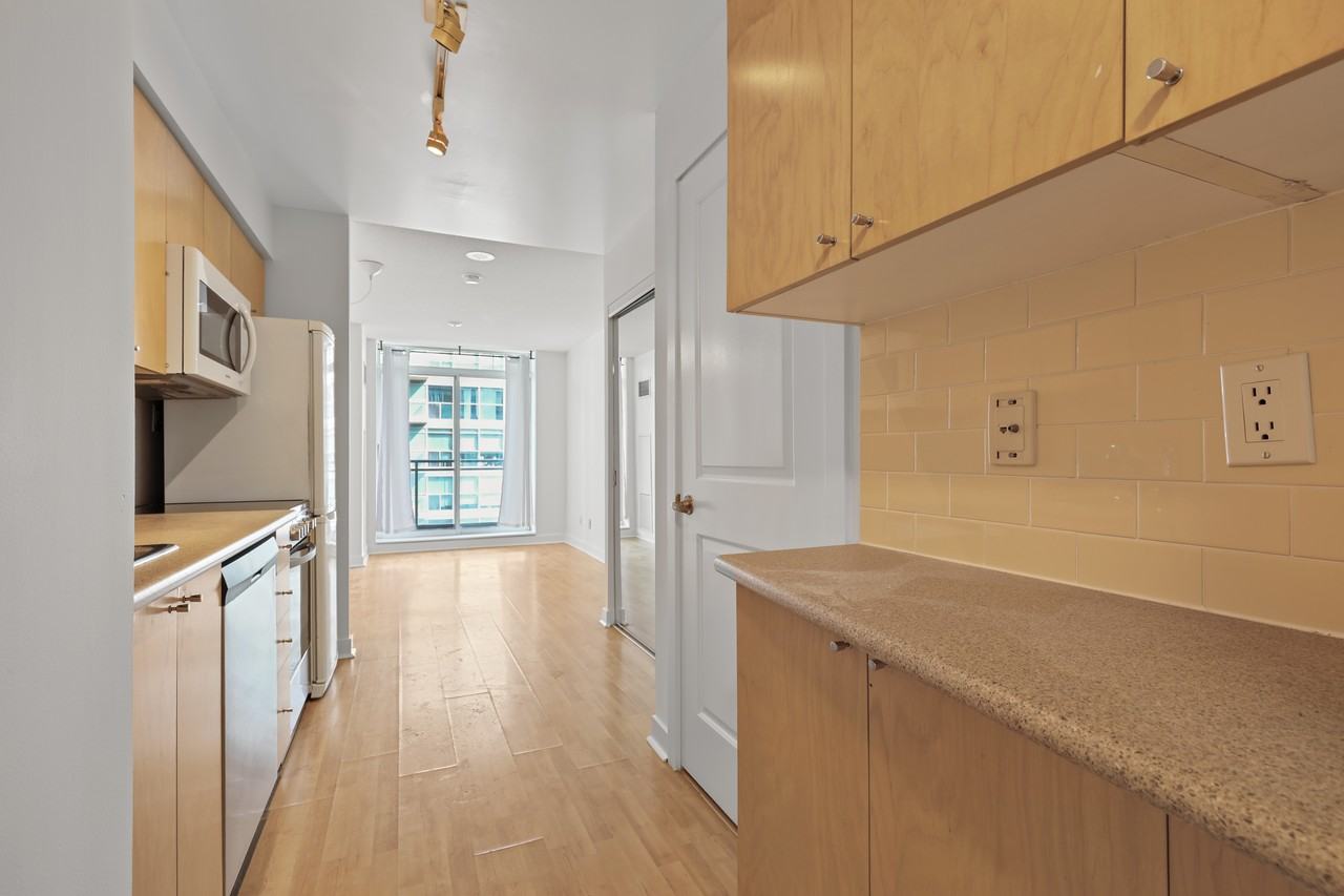 50 Lynn Williams Street #915 - Photo 3 of 25