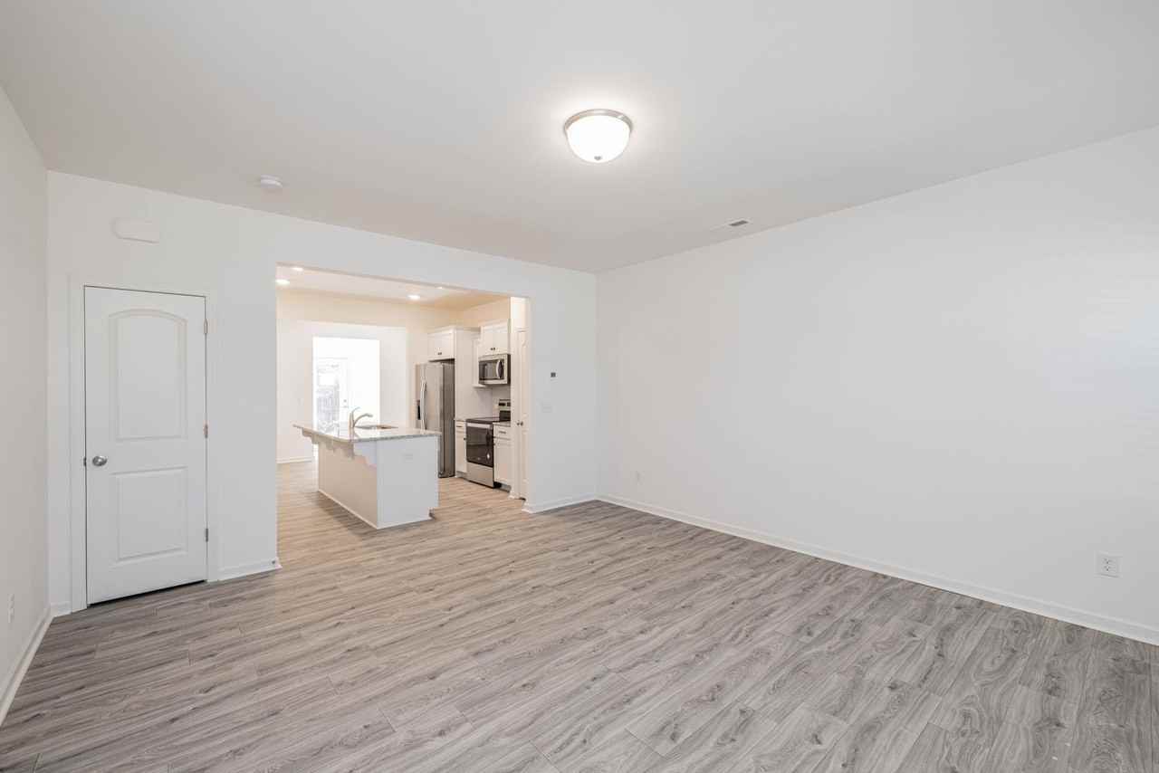 1009 Pine St #B - Photo 4 of 21