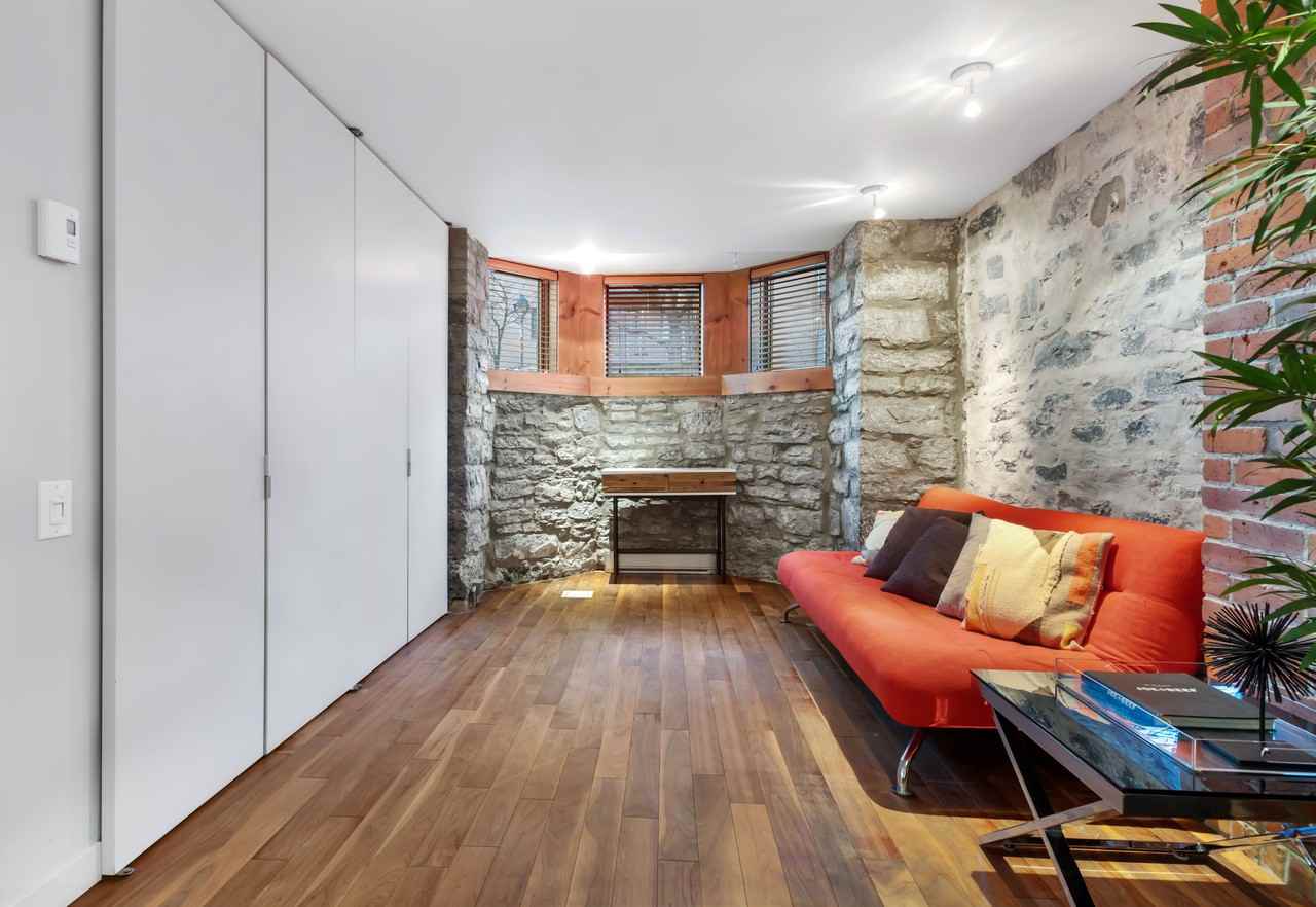 1165 Avenue Seymour #1 - Photo 5 of 18