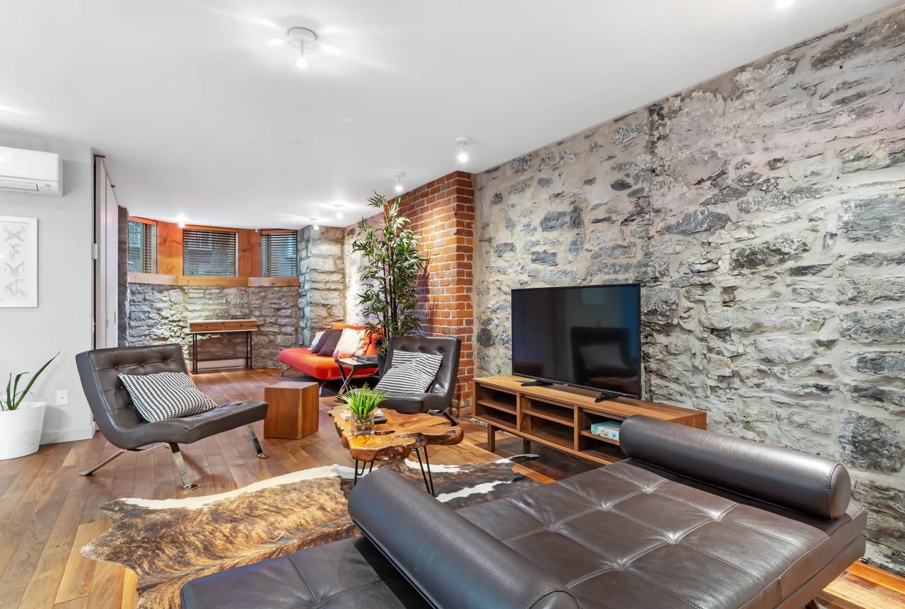 1165 Avenue Seymour #1 - Photo 7 of 18