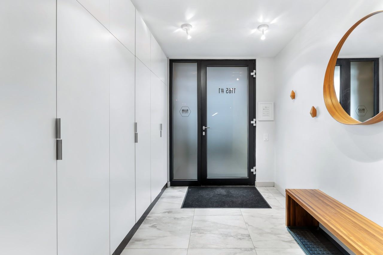 1165 Avenue Seymour #1 - Photo 2 of 18