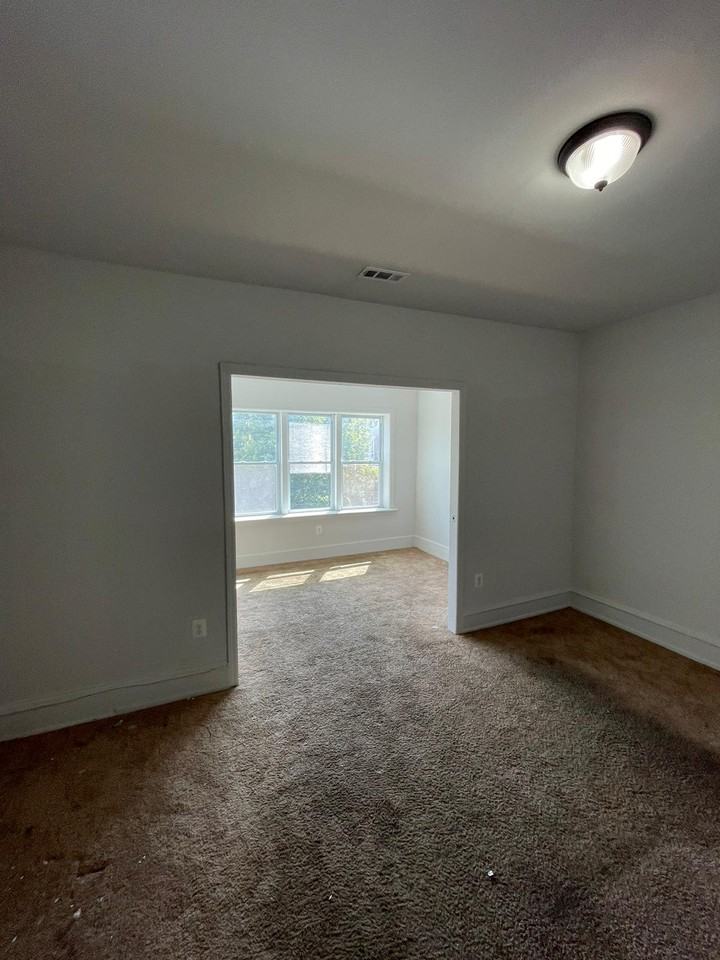 6007 Spruce St #2 - Photo 5 of 18
