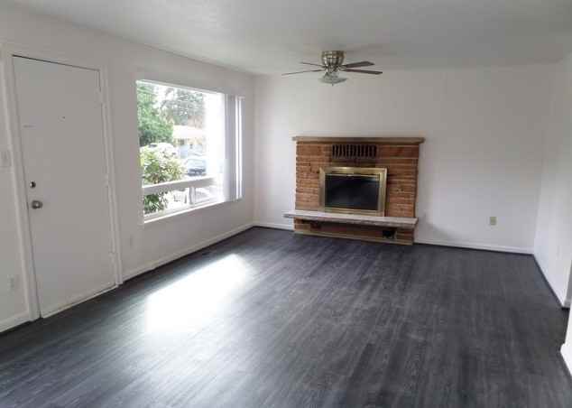 904 Sw 118th St #NA - Photo 2 of 9