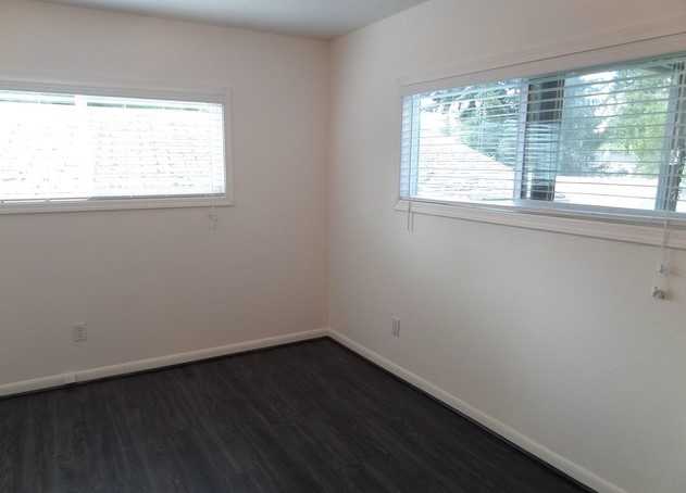 904 Sw 118th St #NA - Photo 5 of 9