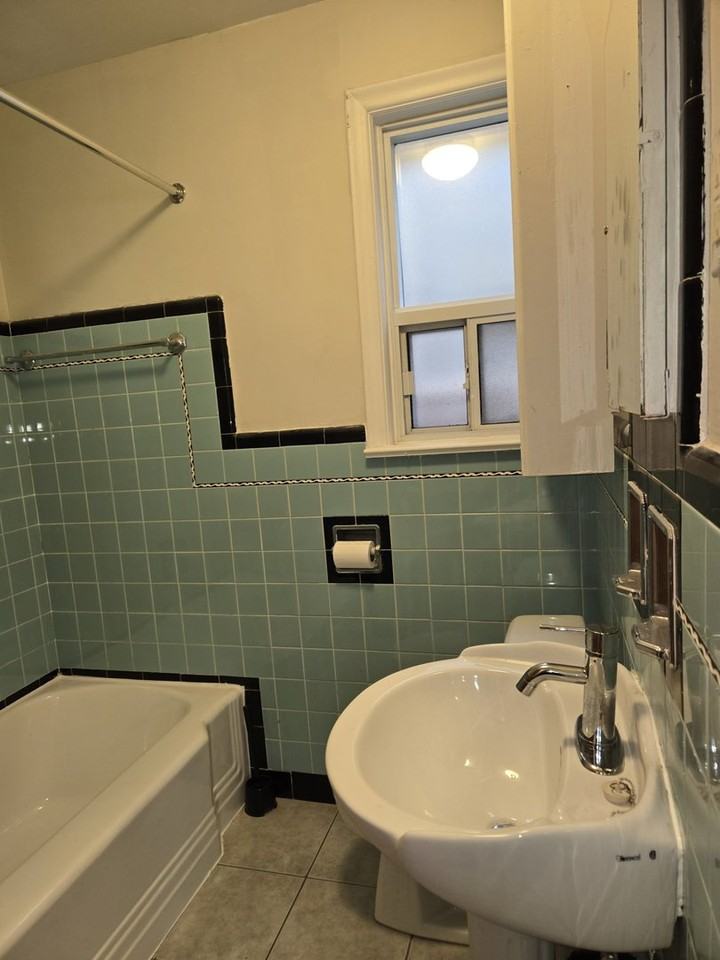425A Gilbert Ave - Photo 6 of 7