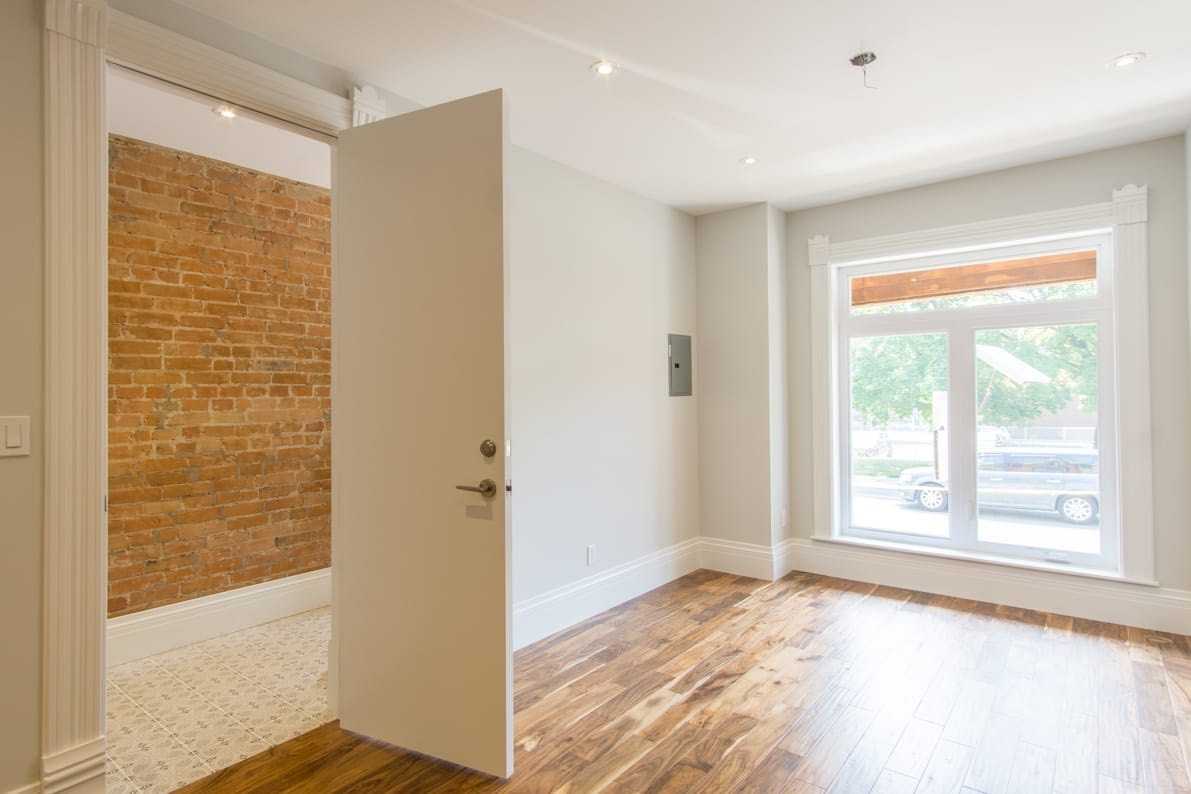 936 Dundas Street East #MAIN - Photo 4 of 13