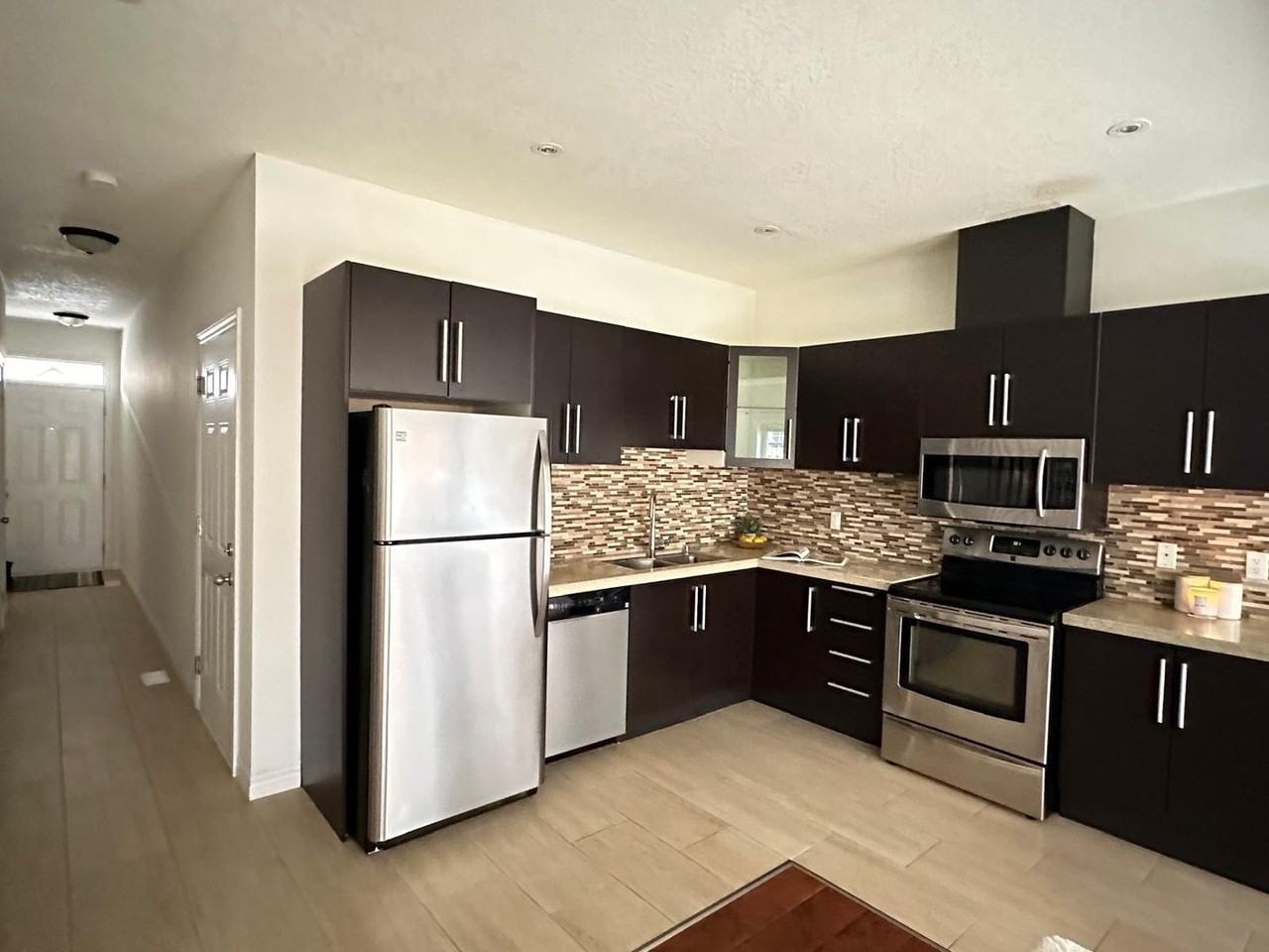 93 Gage Ave - Photo 3 of 17