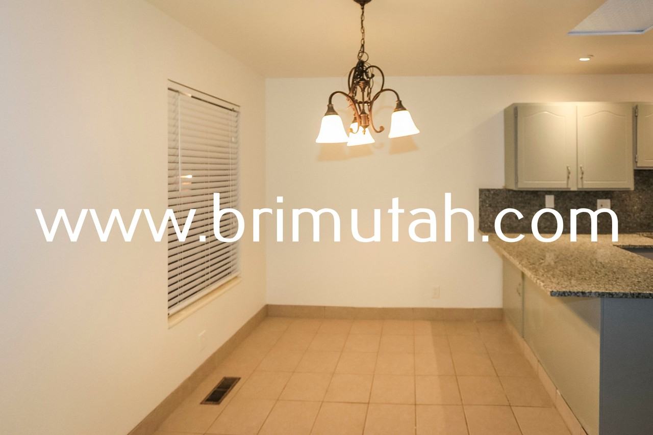 3671 S 2245 E #3671 - Photo 5 of 30