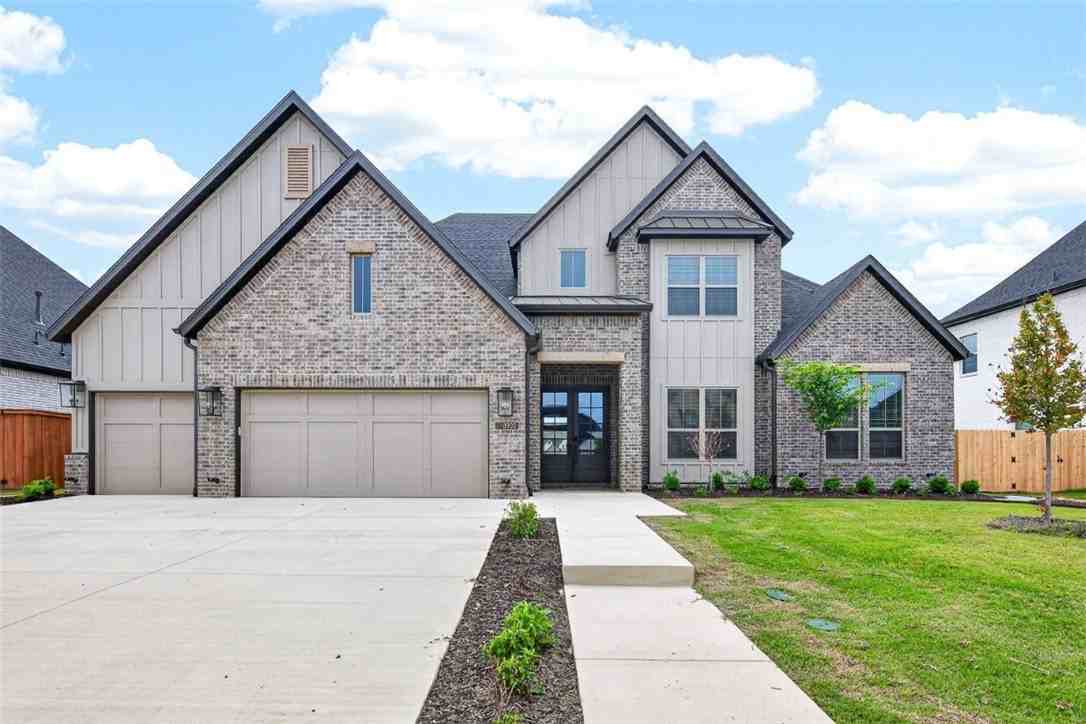 8900 W Comet Dr - Photo 2 of 38