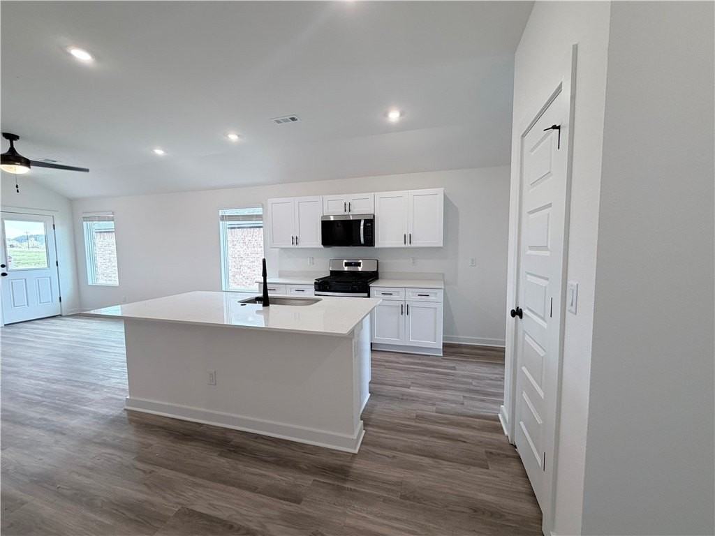 4227 Orchid Avenue - Photo 3 of 18