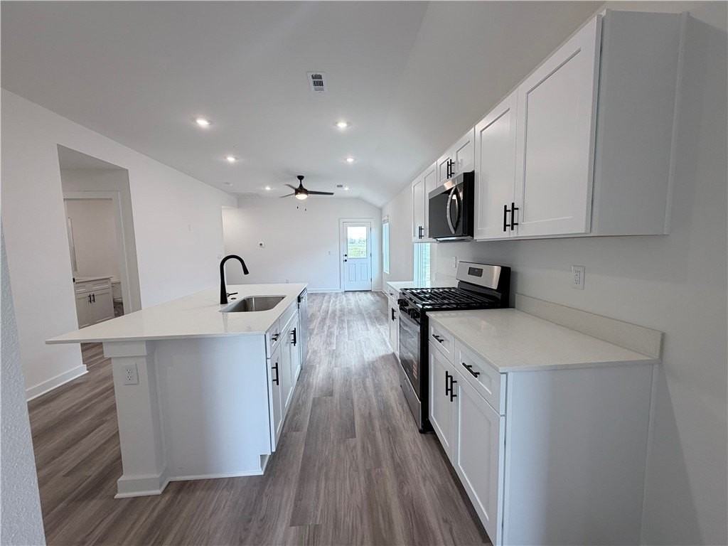 4227 Orchid Avenue - Photo 6 of 18