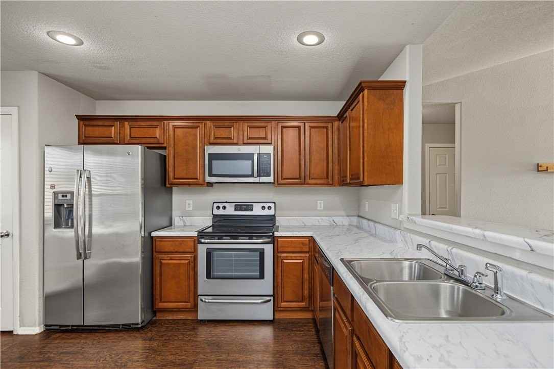 1321 S Apollo Dr - Photo 7 of 19