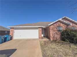 featured image of 4102 - 2 SW Broadstone Avenue