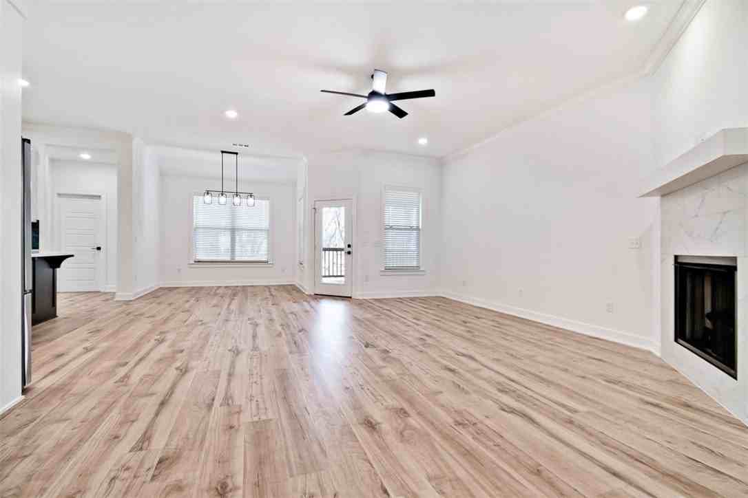 22 Cannich Dr - Photo 4 of 45