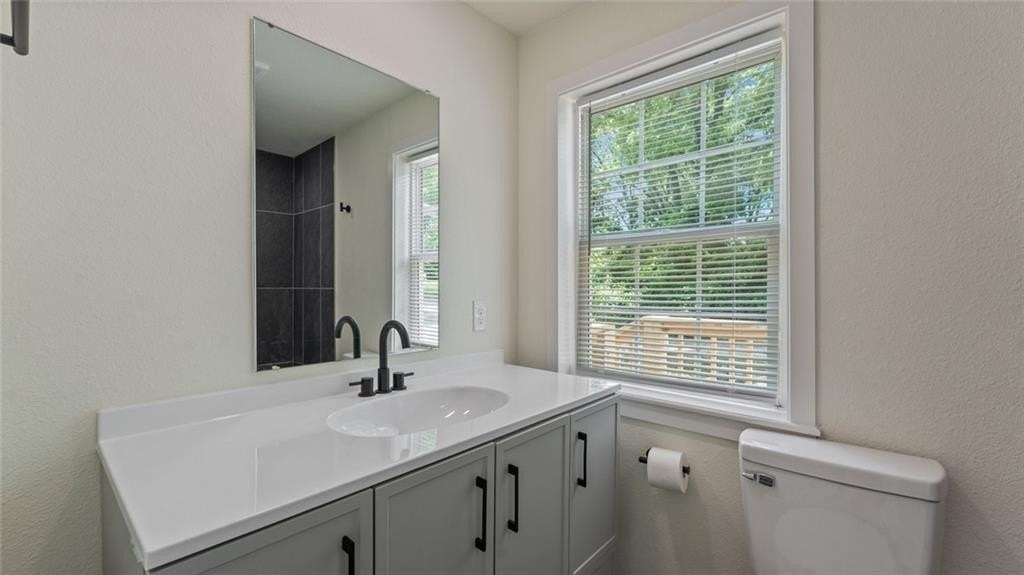 1580 Jones Ln - Photo 3 of 24