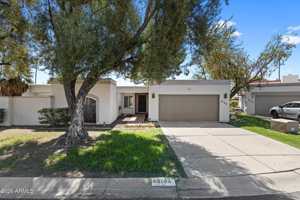 featured image of 8185 E Del Caverna Dr