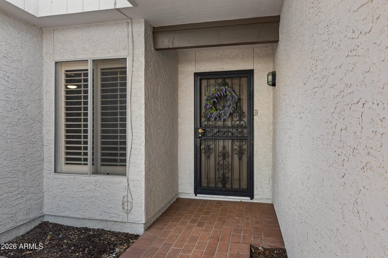 8185 E Del Caverna Dr - Photo 2 of 32
