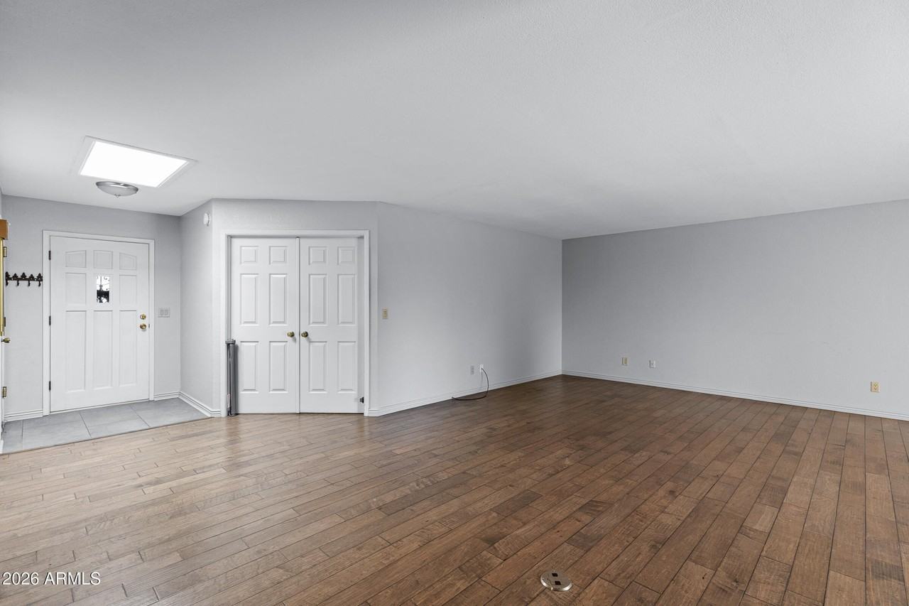 8185 E Del Caverna Dr - Photo 4 of 32