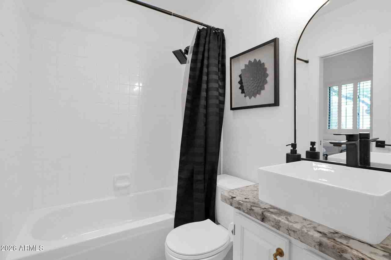 10923 N 117th Pl - Photo 6 of 25