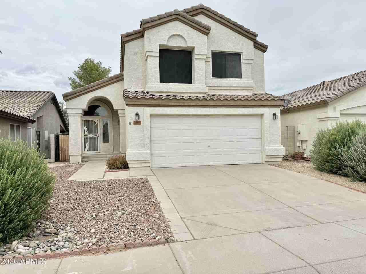 3040 E Wahalla Ln - Photo 2 of 28
