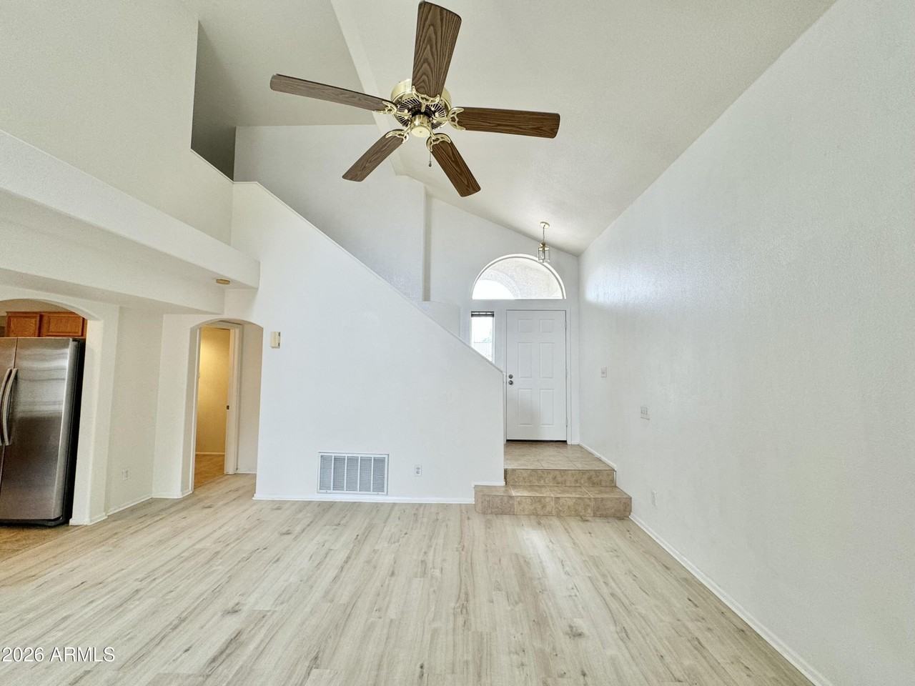 3040 E Wahalla Ln - Photo 3 of 28