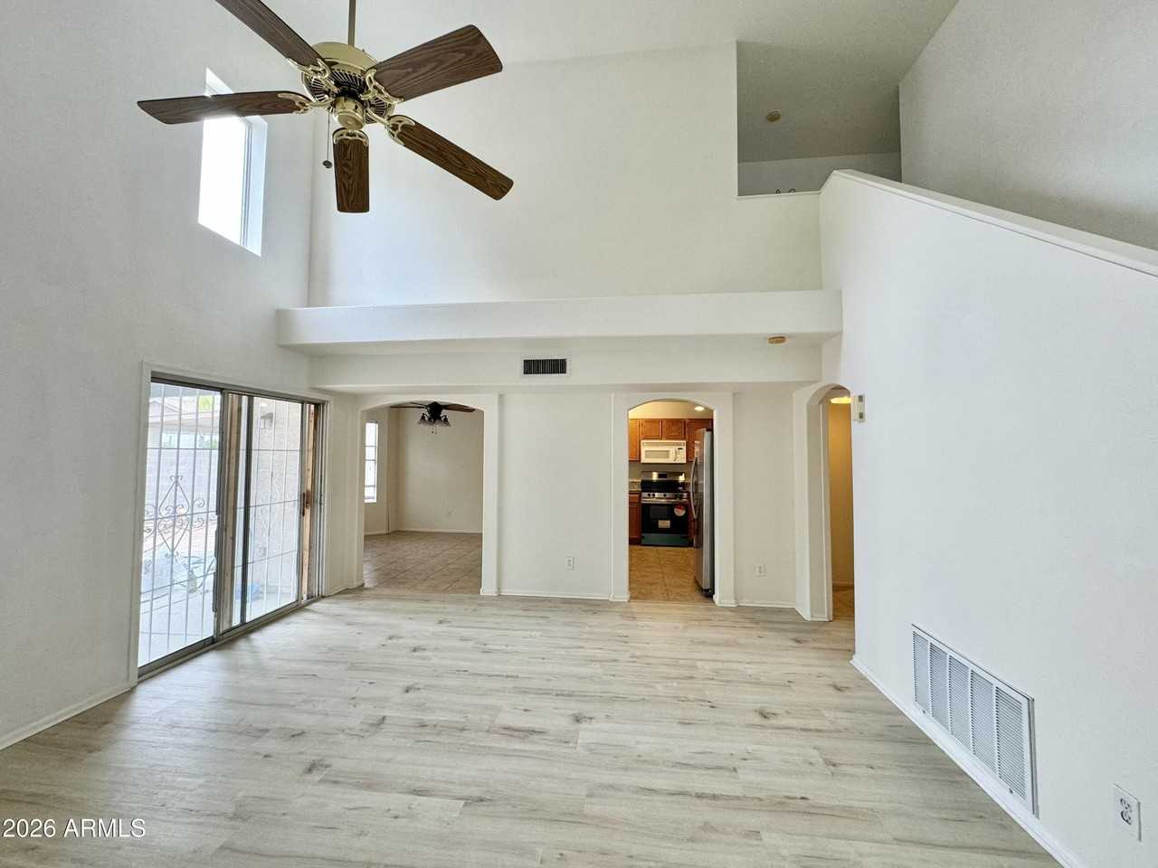 3040 E Wahalla Ln - Photo 5 of 28