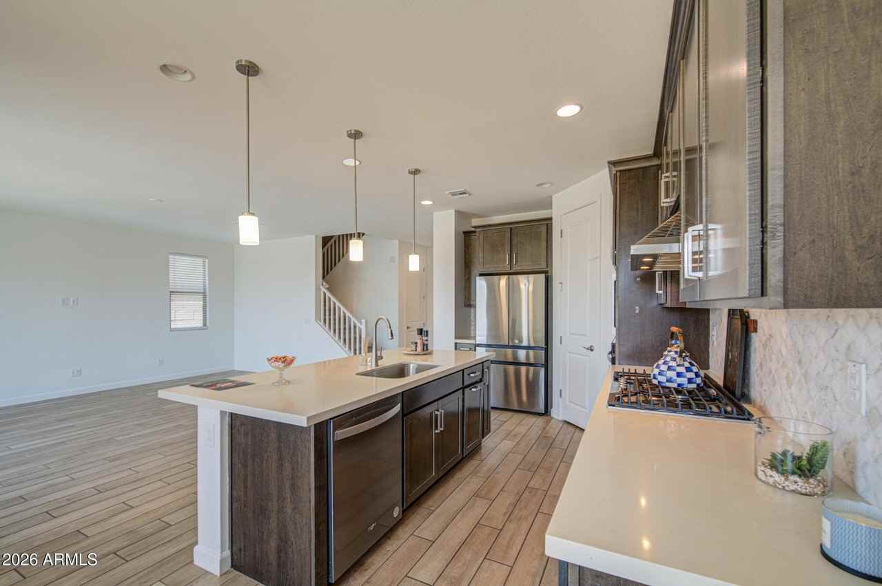 11341 E Ulysses Ave - Photo 6 of 50