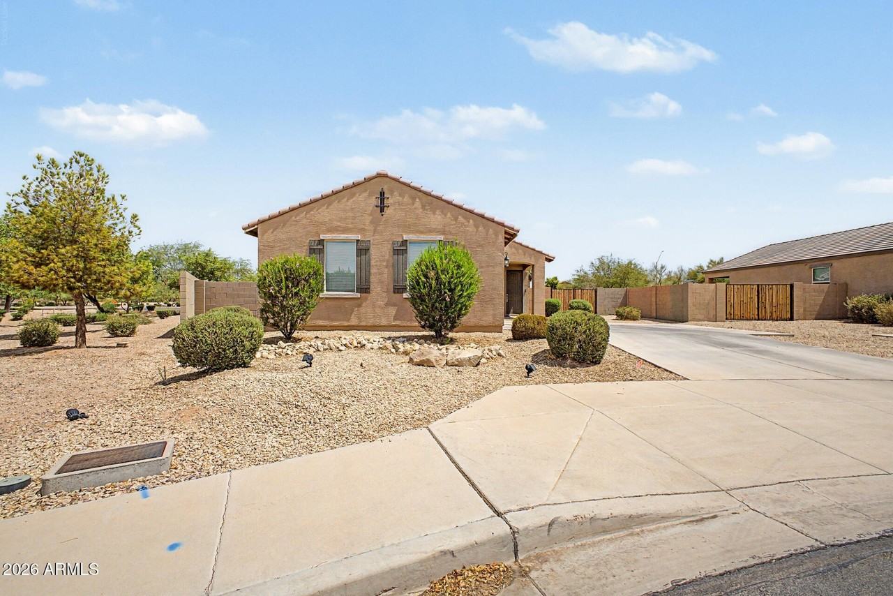 2564 E Alvaro Trl - Photo 3 of 29