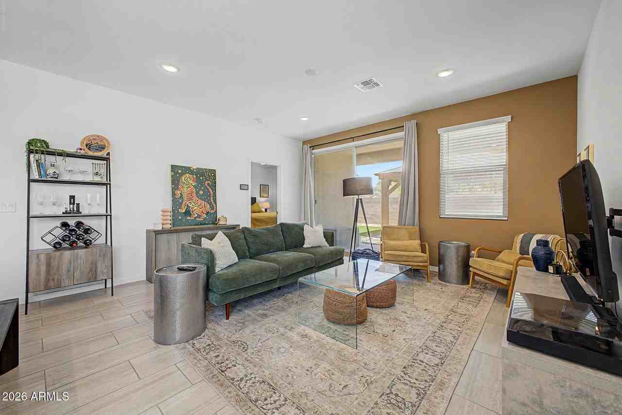 2564 E Alvaro Trl - Photo 6 of 29