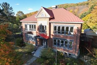 290 Chestnut St - Photo 1 of 1