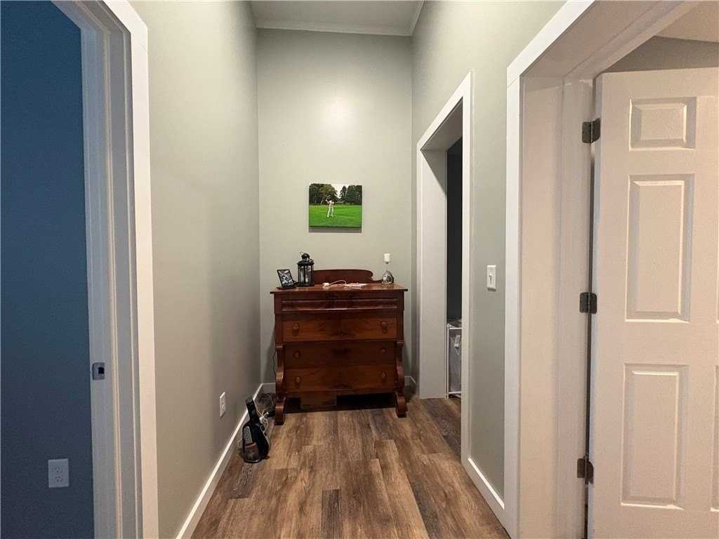 290 Chestnut St - Photo 5 of 10