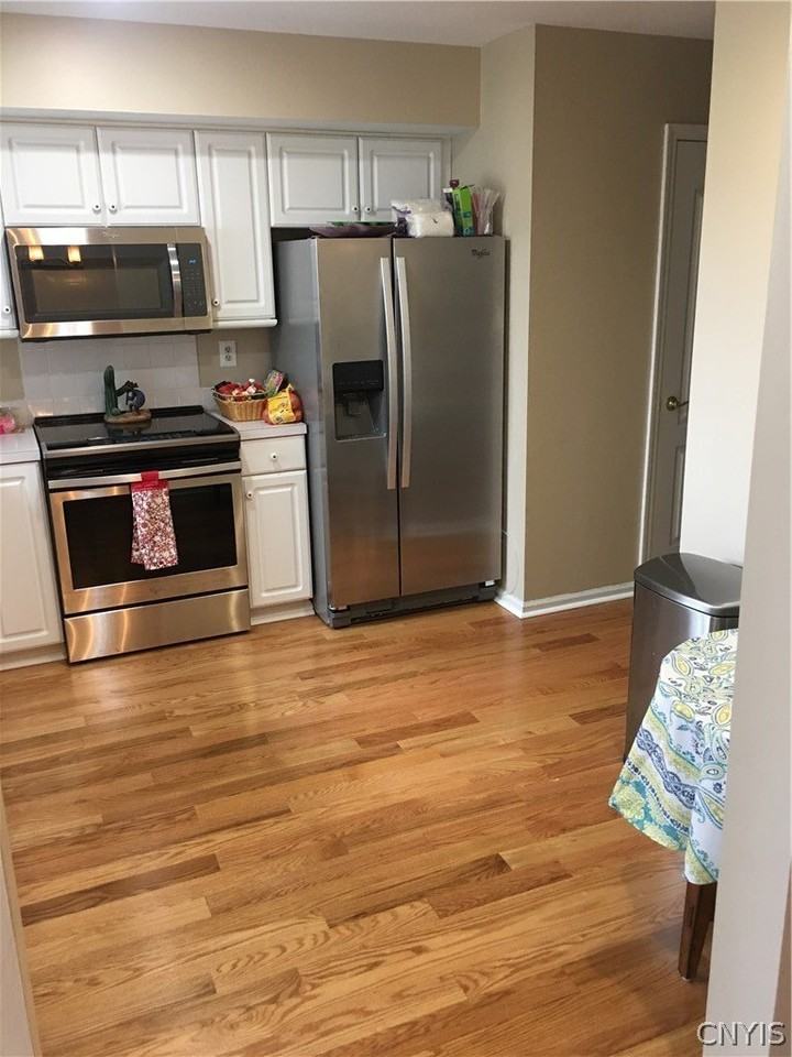 69 Midlake Cir - Photo 2 of 11