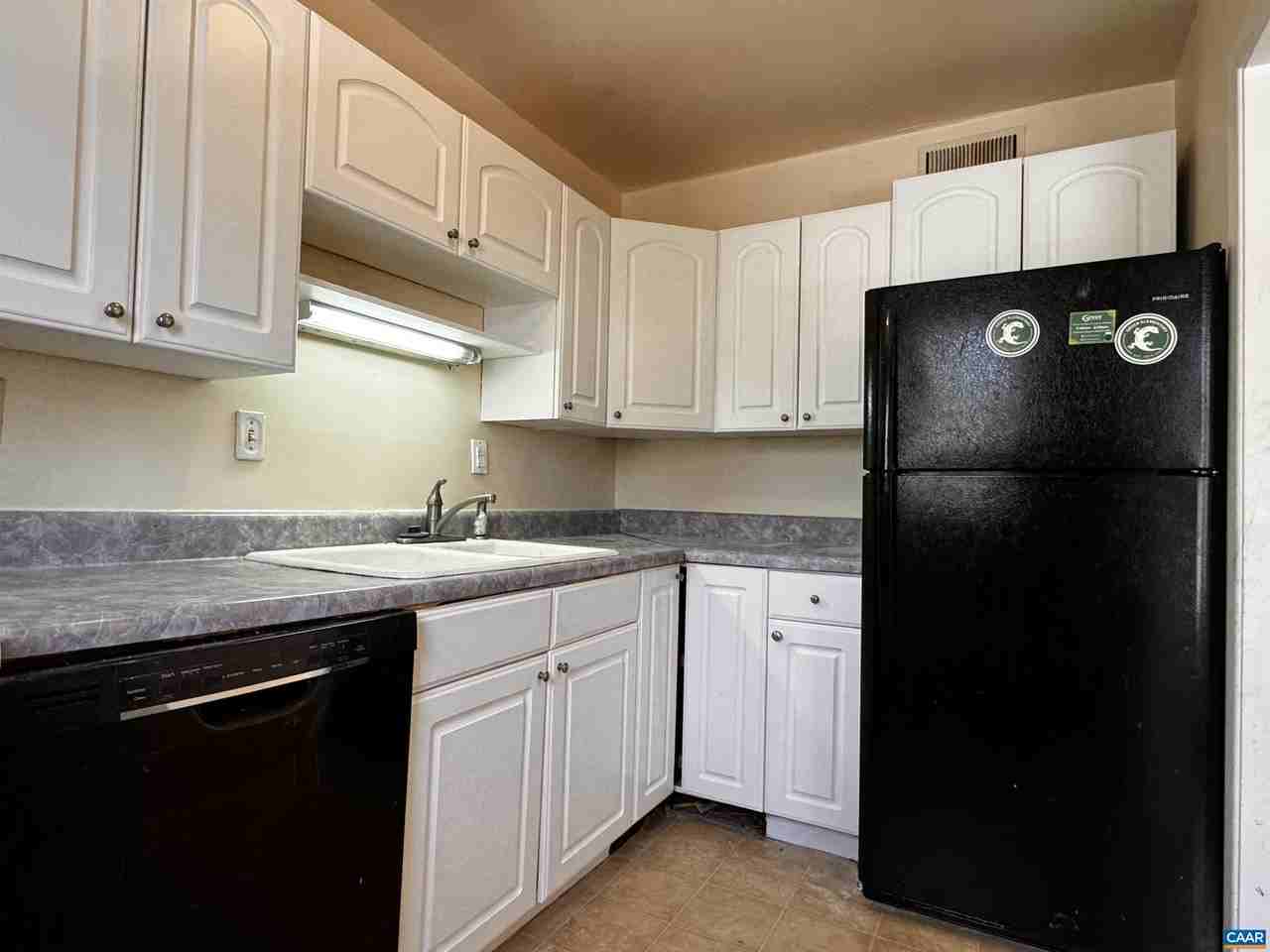 2527 Hydraulic Rd #8 - Photo 2 of 22