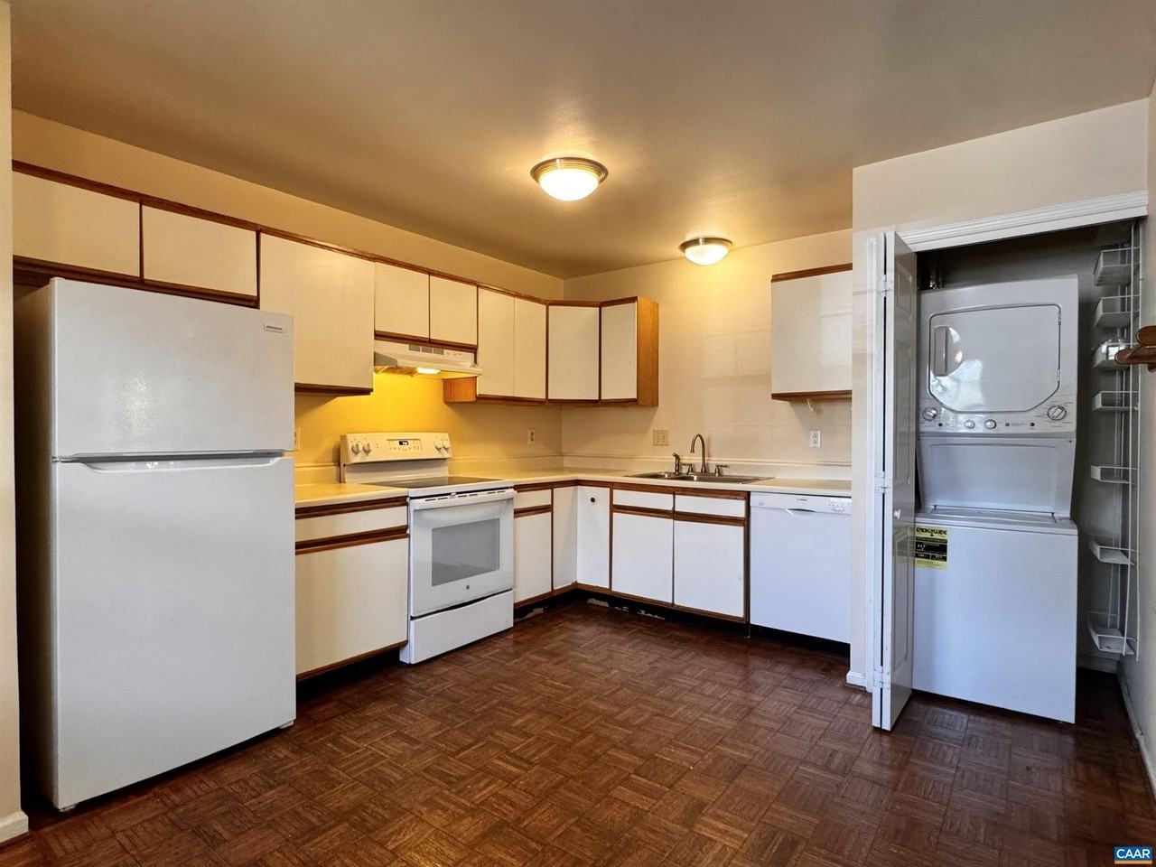 1176 Rose Arbor Ct - Photo 3 of 26