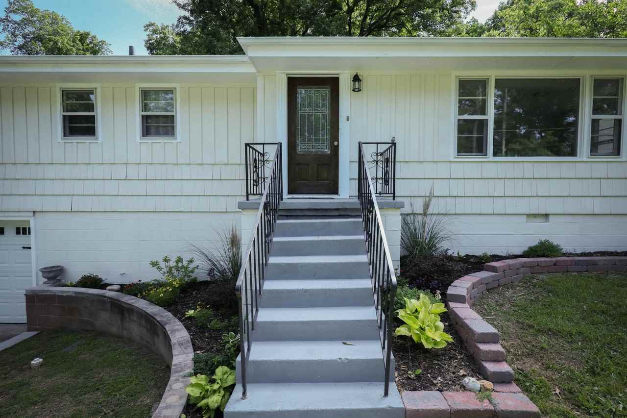 3703 Chula Vista Dr - Photo 4 of 25