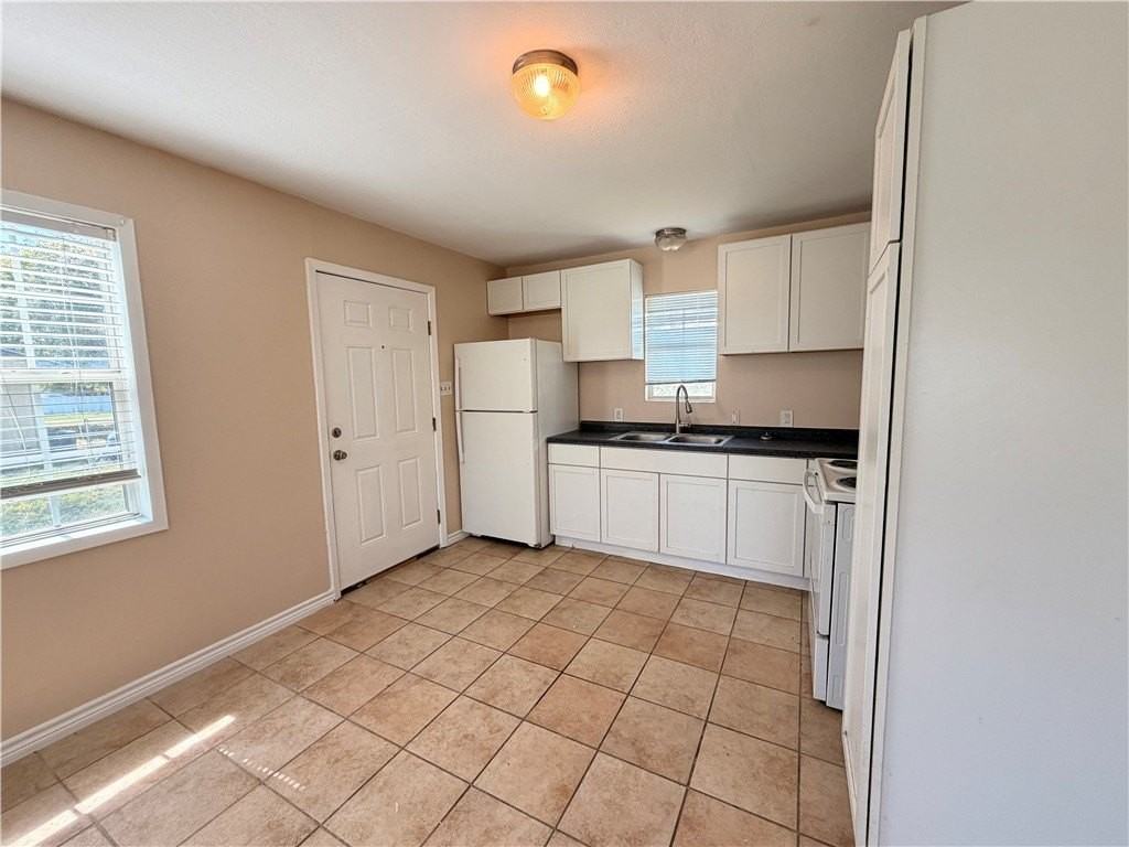 322 N 7th St - Photo 7 of 18