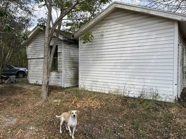 14832 Private Road 1830 - Photo 3 of 9