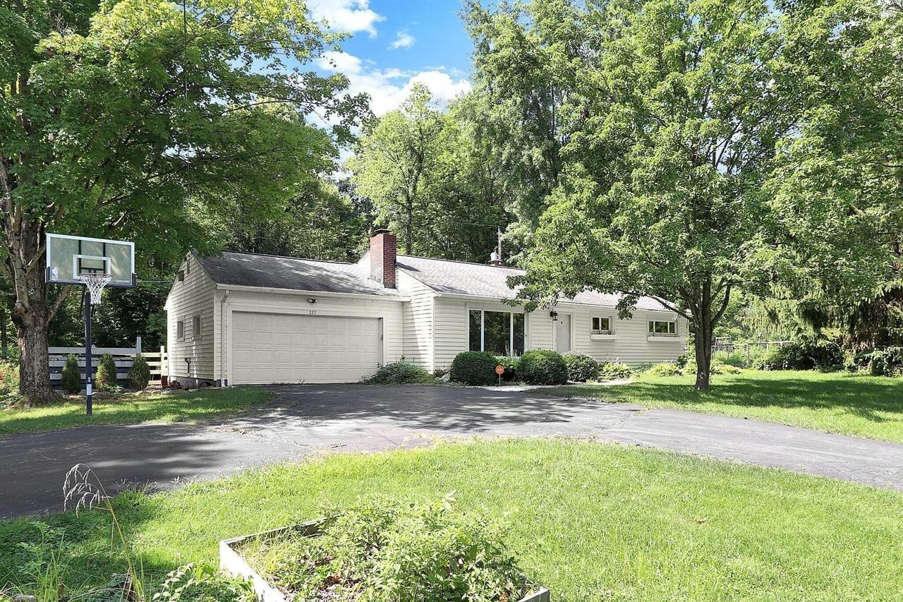 227 Olentangy View Dr - Photo 2 of 33