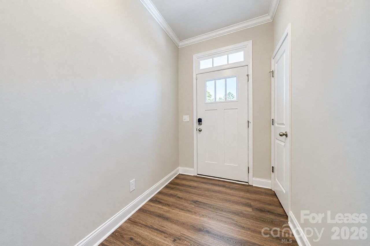 7124 Harris Bay Rd - Photo 3 of 19