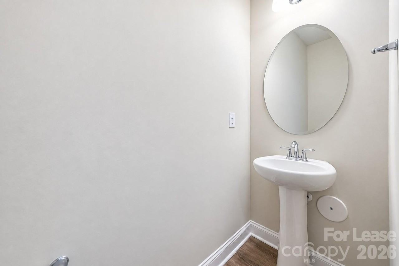 7124 Harris Bay Rd - Photo 4 of 19