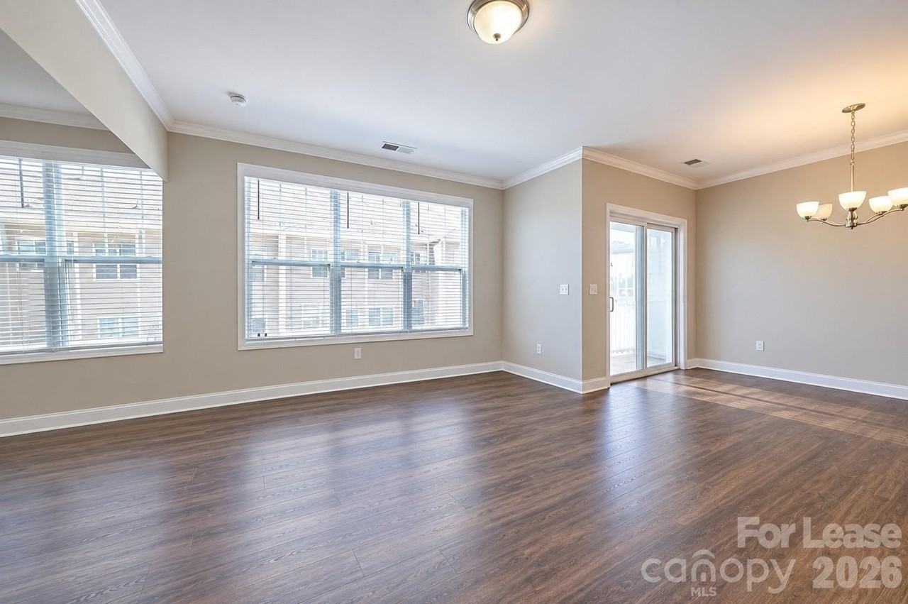 7124 Harris Bay Rd - Photo 5 of 19