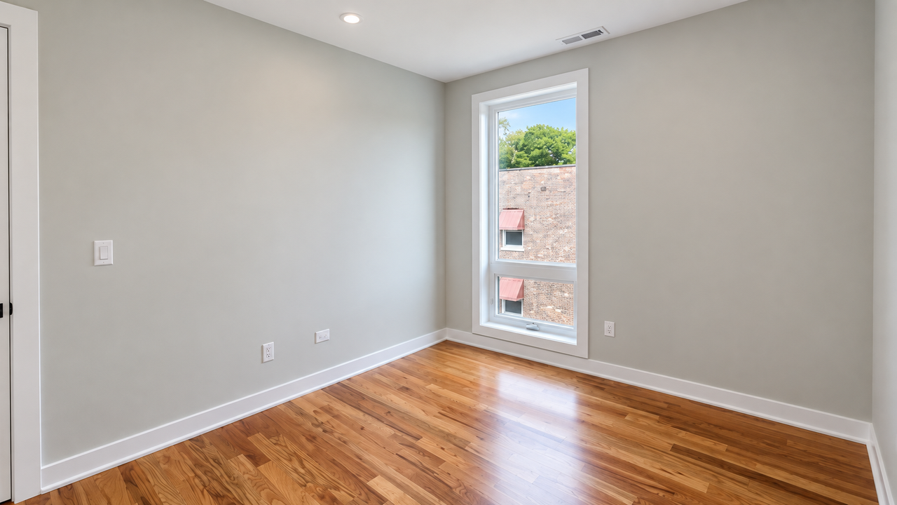 2839 W 24th Blvd #3R - Photo 5 of 8