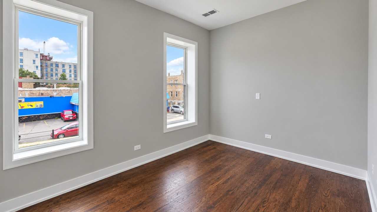 2024 S Ashland Ave #2 - Photo 6 of 15