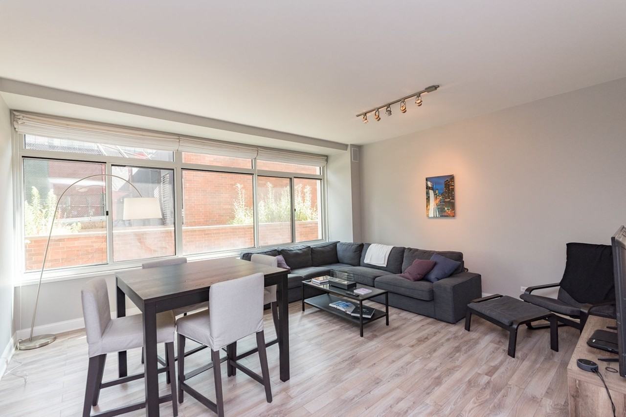 211 E Ohio St #618 - Photo 6 of 20