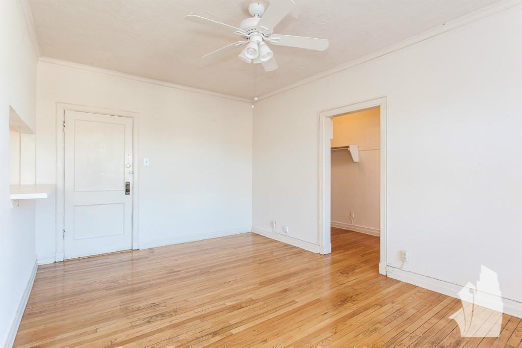 1050 W George St #302 - Photo 5 of 8
