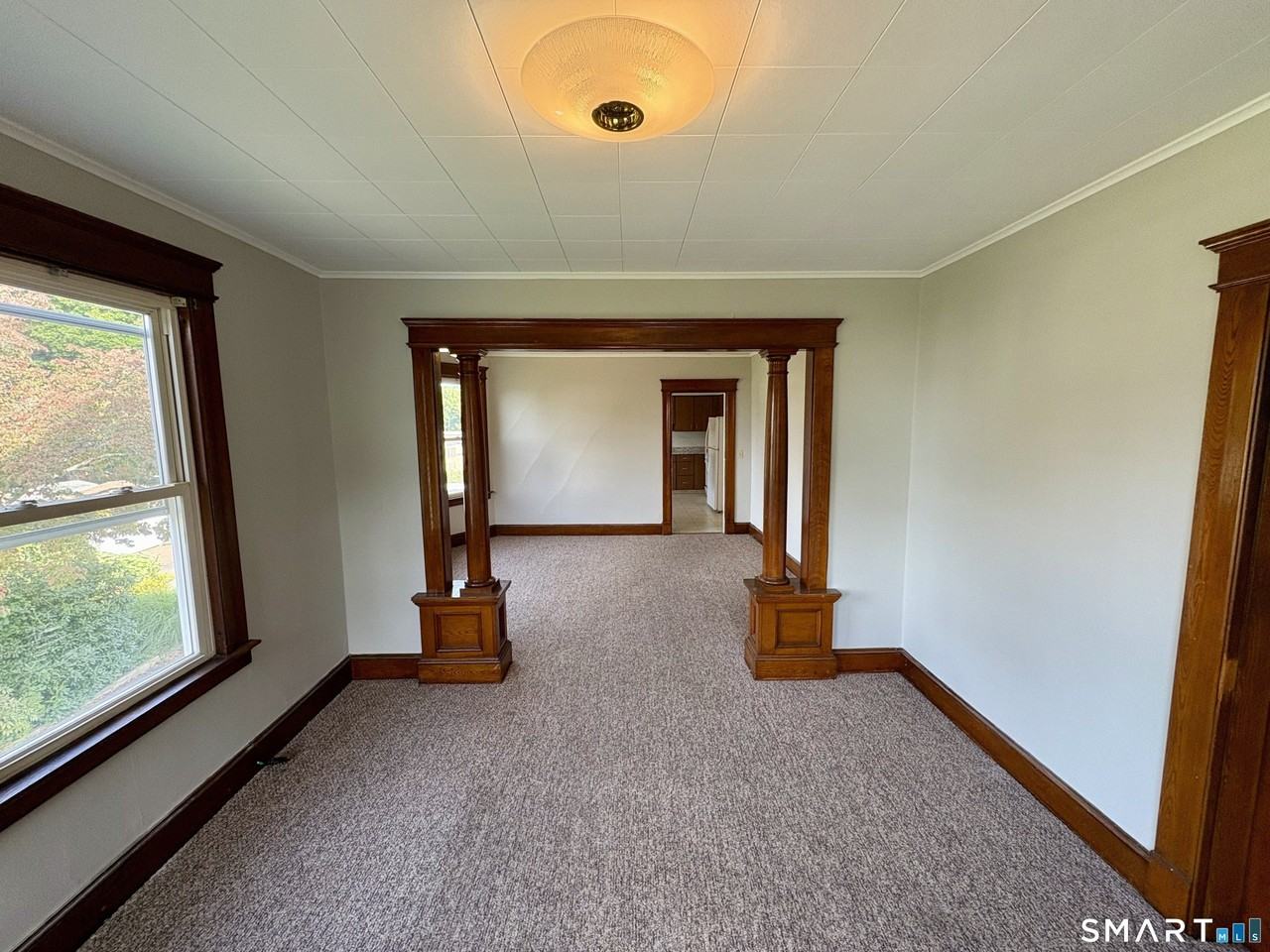 37 Hungerford Ave - Photo 4 of 15