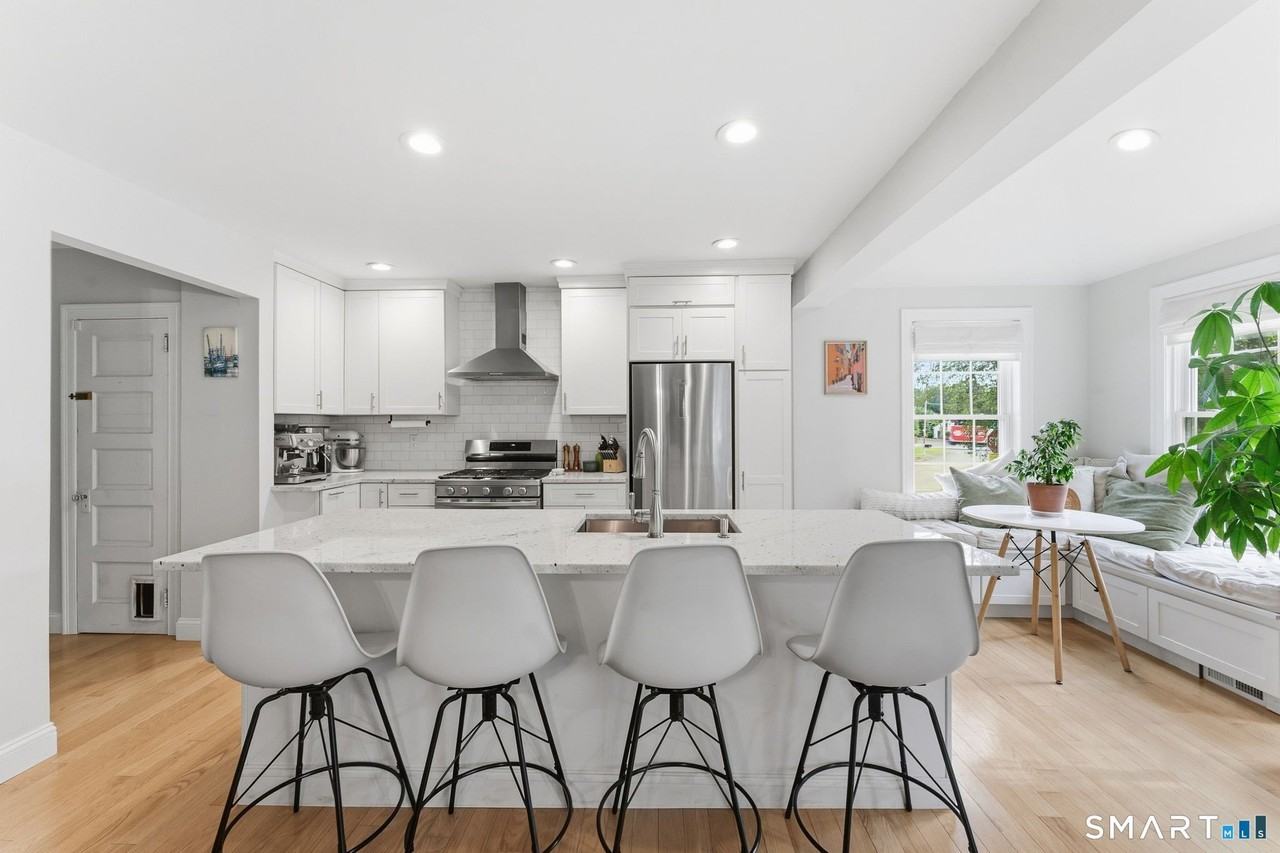 41 Canal St - Photo 4 of 27