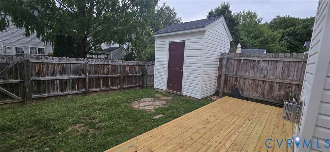 5506 Millwheel Ln - Photo 4 of 29