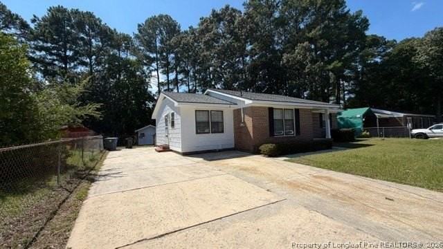 750 Burgoyne Dr - Photo 4 of 13